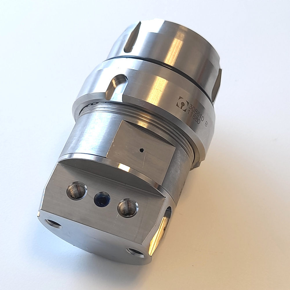 Swivel Assembly with end ports Omax